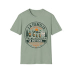 La Familia Que Camina Unida T-Shirt