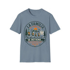 La Familia Que Camina Unida T-Shirt